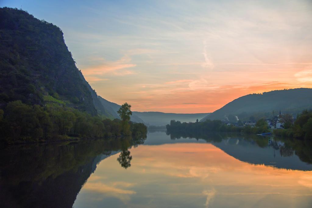 Moselland Hotel Im Enderttal Zum Onkel Willi Cochem Dış mekan fotoğraf