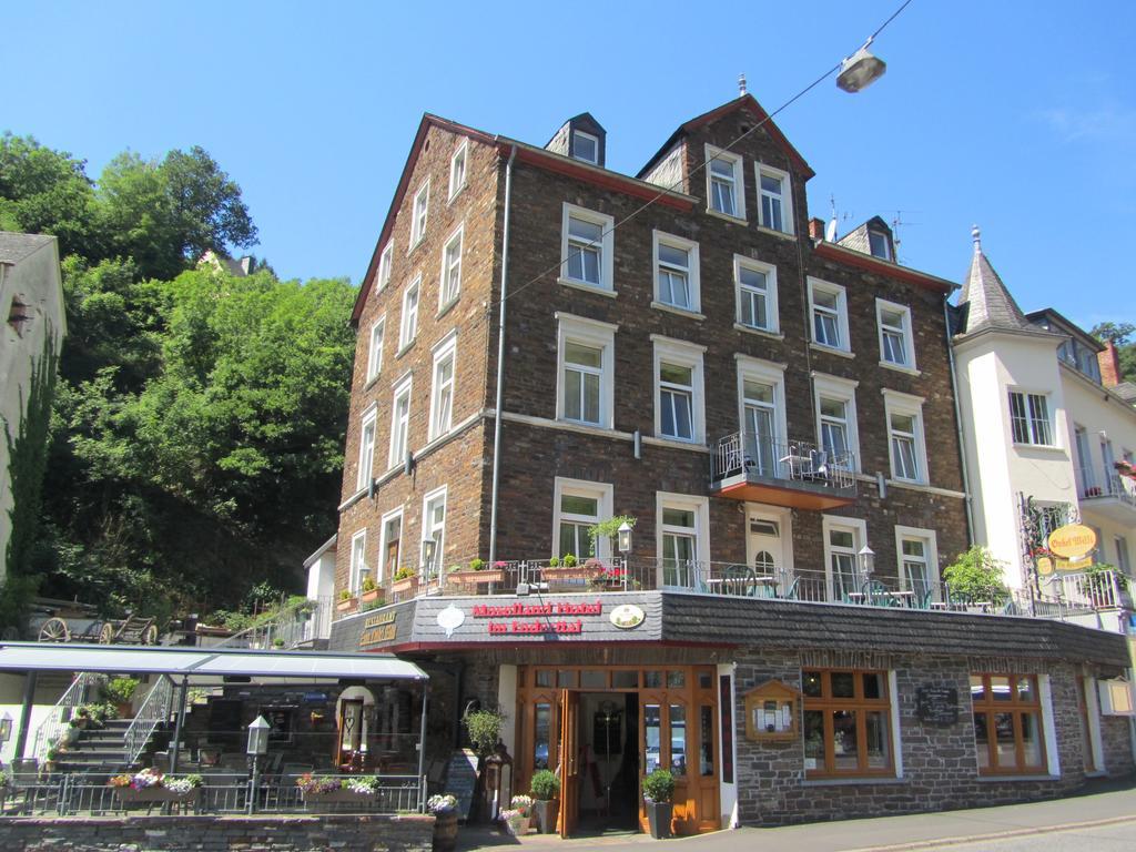 Moselland Hotel Im Enderttal Zum Onkel Willi Cochem Dış mekan fotoğraf